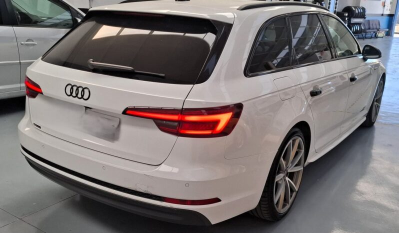 AUDI A4 AVANT S-LINE PACK BLACK full