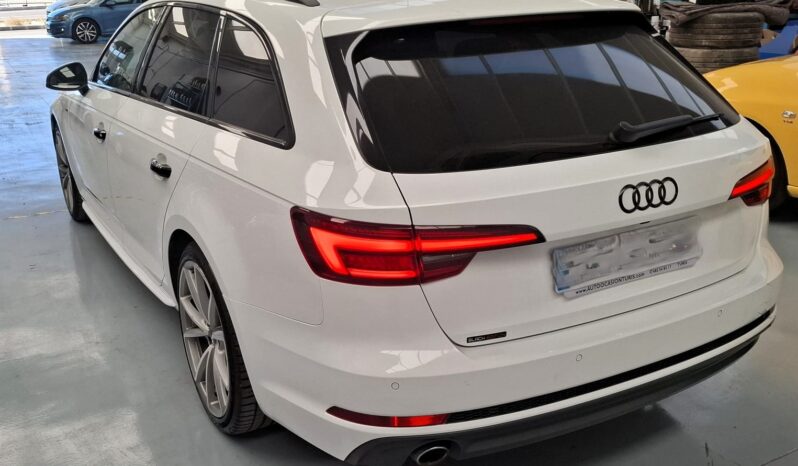 AUDI A4 AVANT S-LINE PACK BLACK full