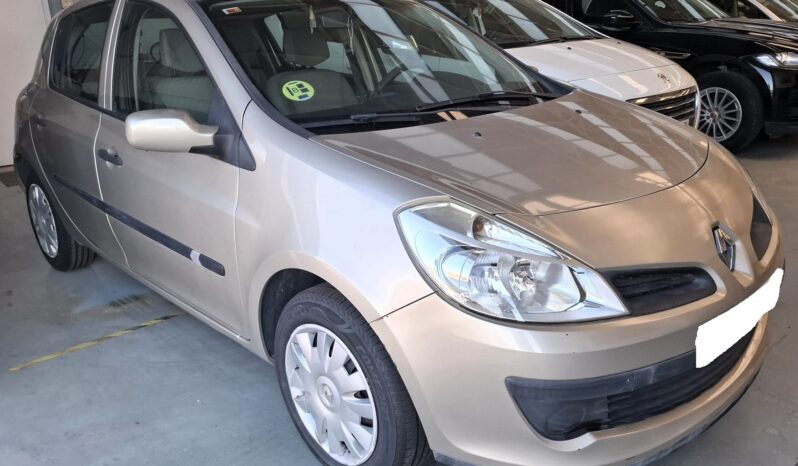 RENAULT CLIO 1.5DCI full