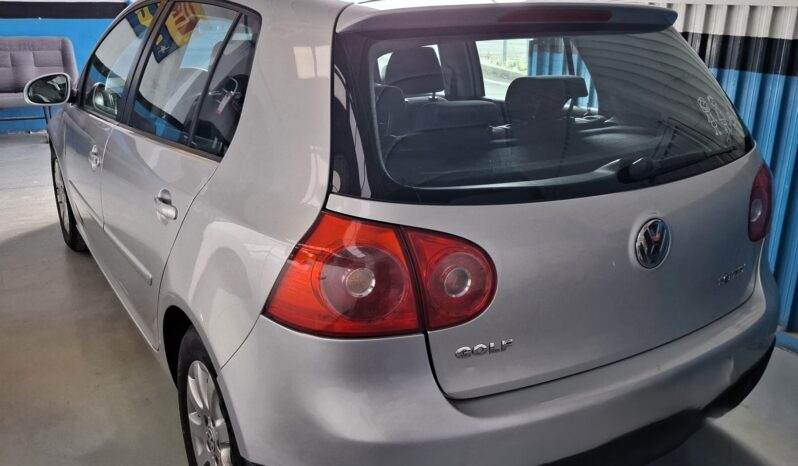 VOLKSWAGEN GOLF V TDI full